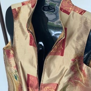 NWOT TAPP New York 100% silk sleeveless top